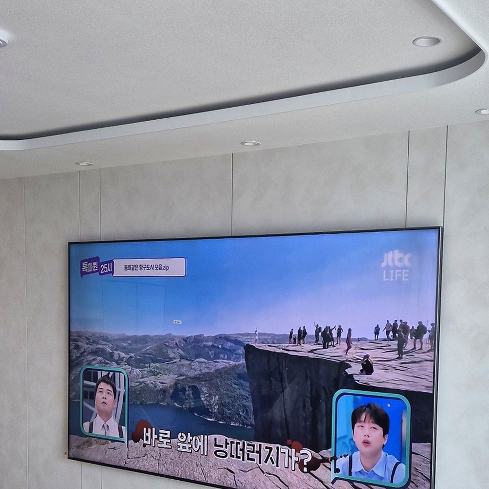 보이는 선을 줄이는 동선 정리 설치 사례